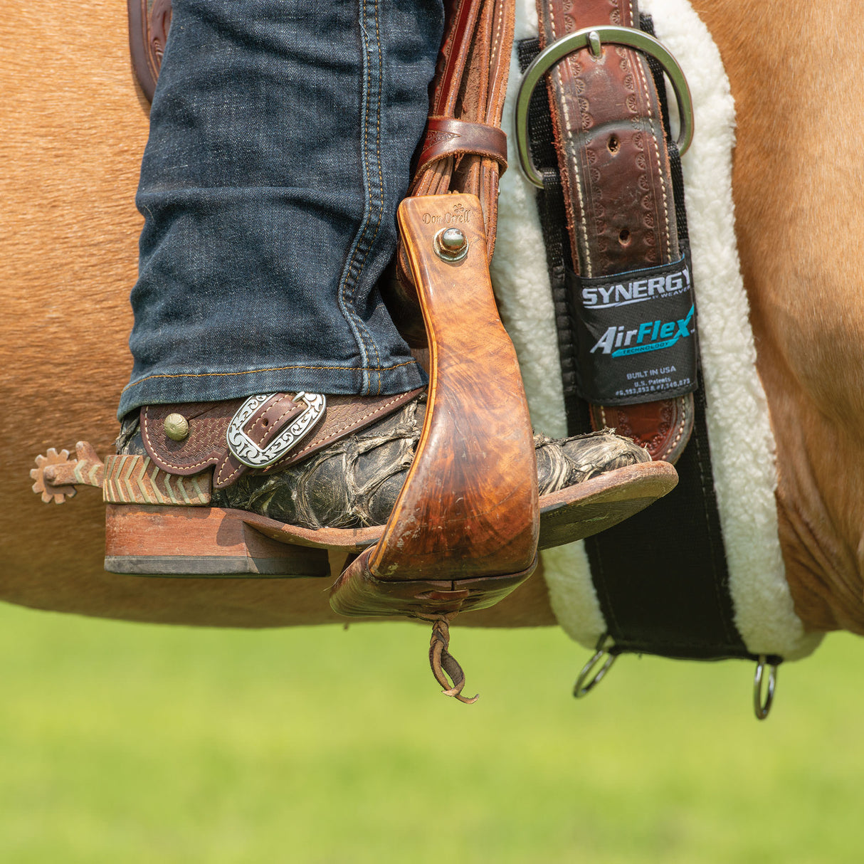 AirFlex® Cinch with Merino Wool Fleece Liner, Flat Buckle